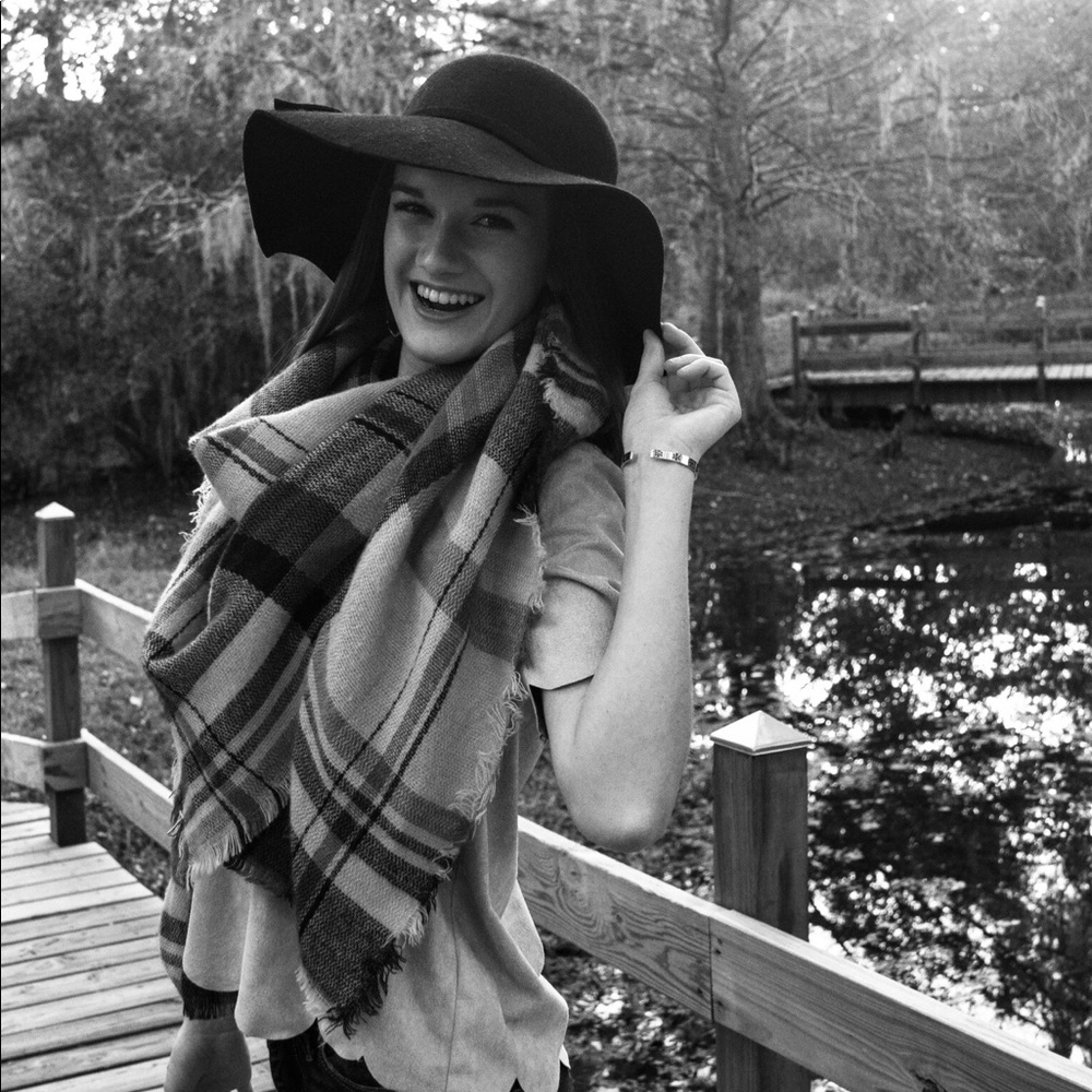 Meet your Posher, Erica